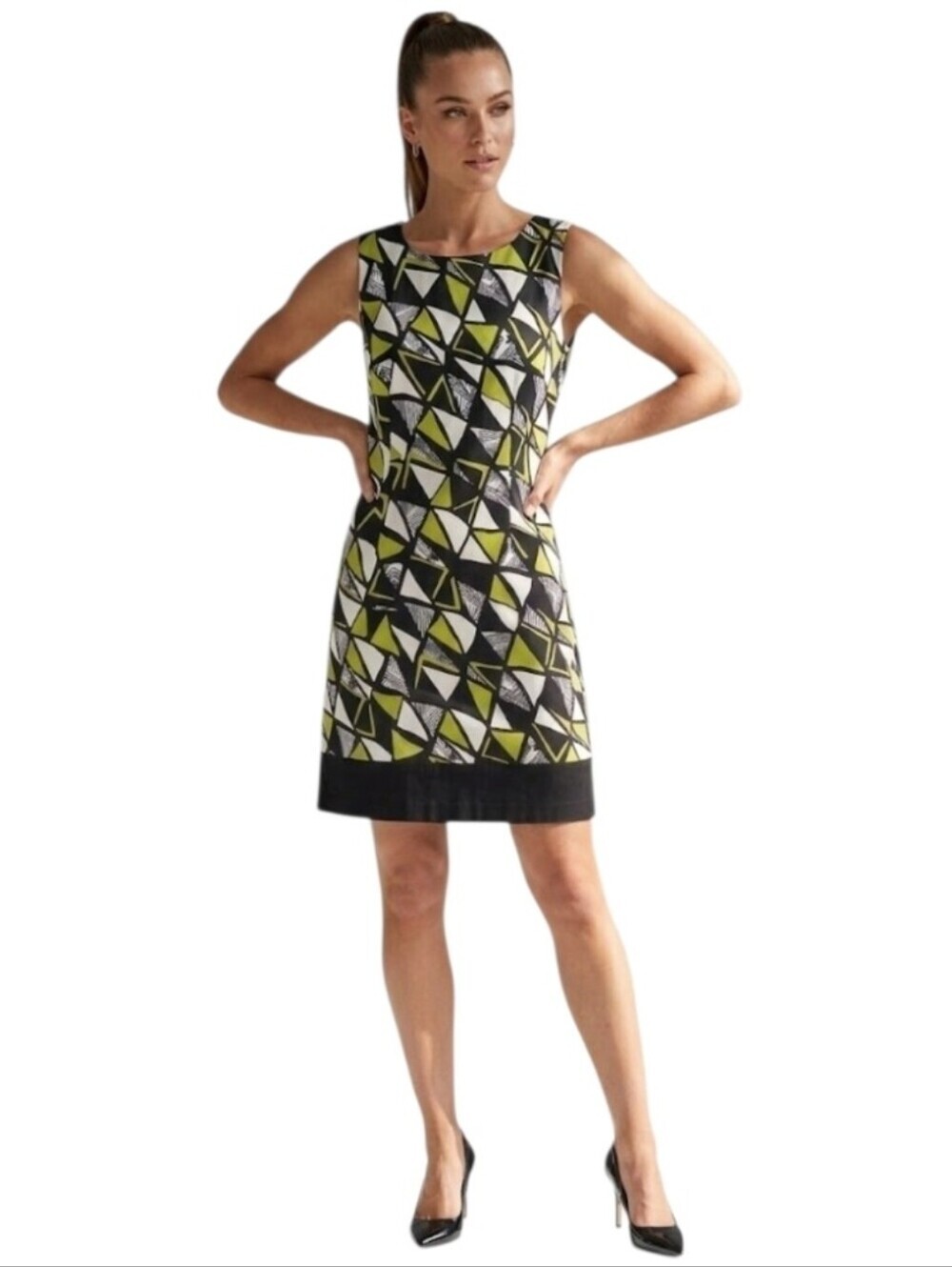 Ronni Nicole Black, White & Green Sleeveless Geometric Shift Dress